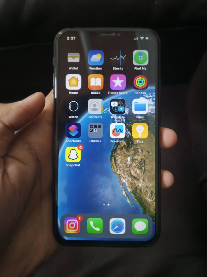 Apple iPhone X 0