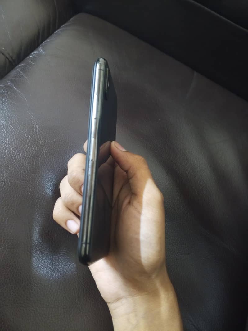 Apple iPhone X 1