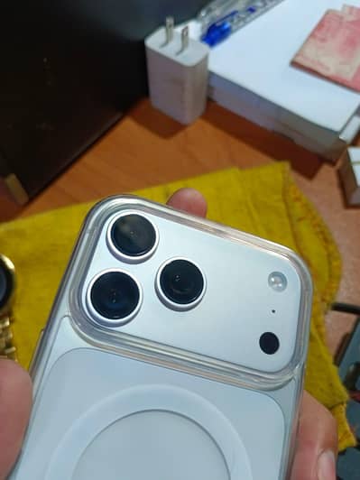 Apple iPhone 17 Pro Max JV