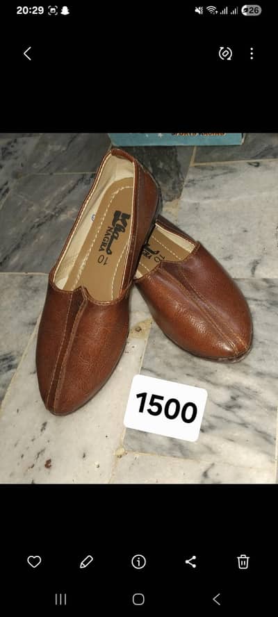 shoes and khussa