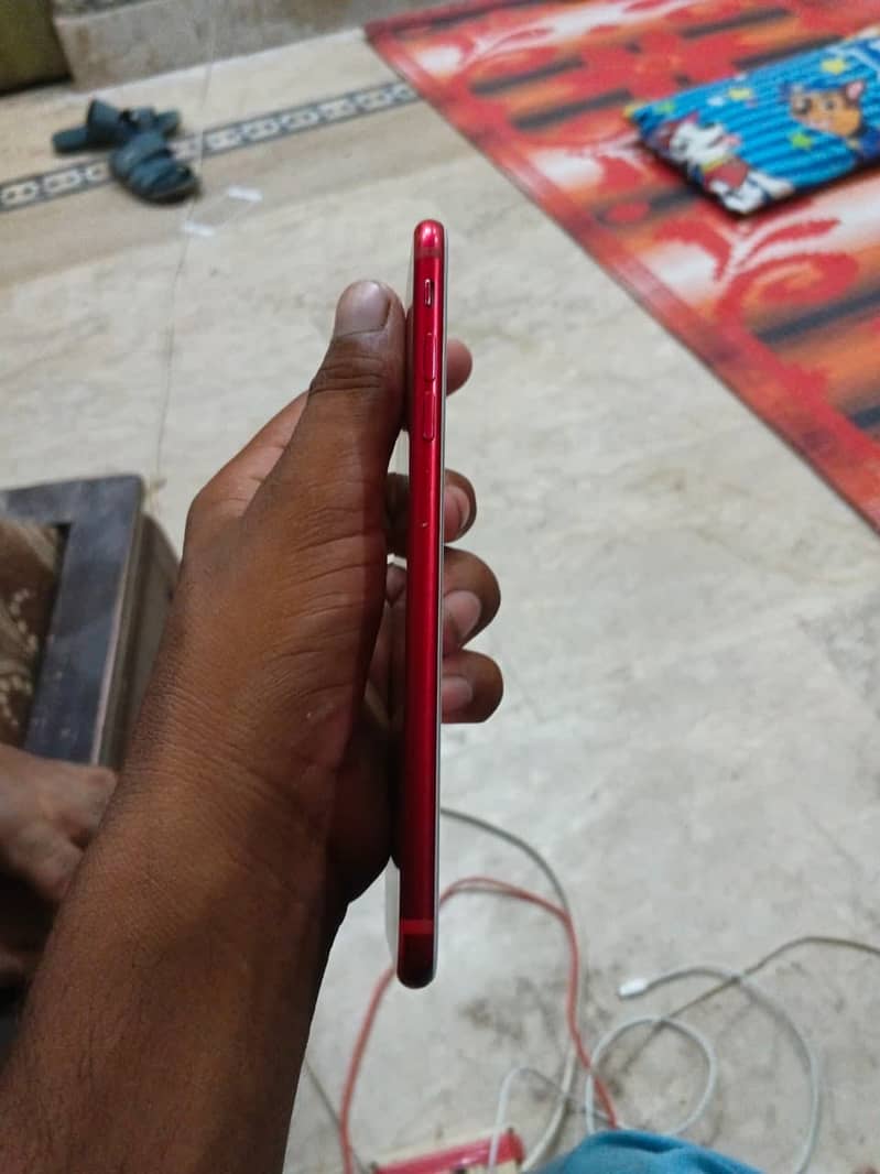 Apple iPhone 7 Plus 3