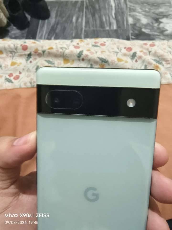Google Pixel 6a 3