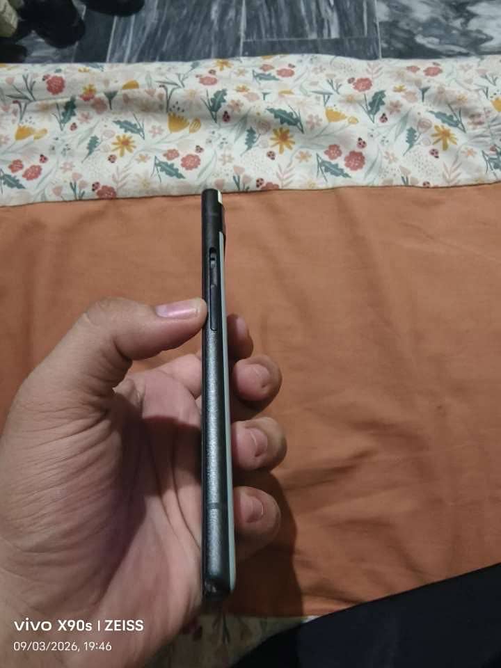 Google Pixel 6a 4