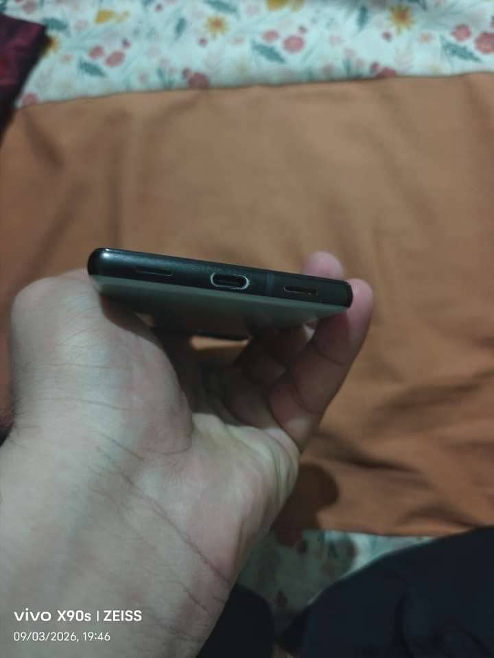 Google Pixel 6a 5