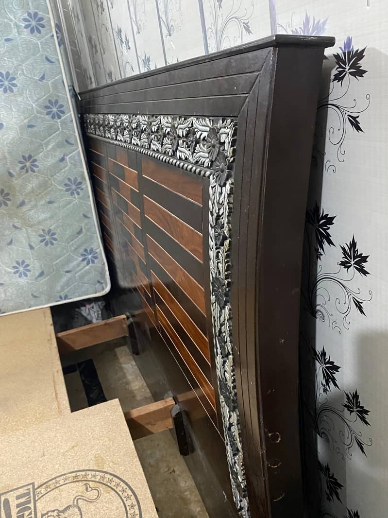 king size bed 1