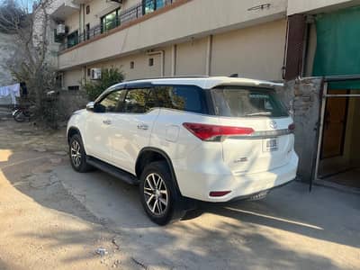 Toyota Fortuner 2017