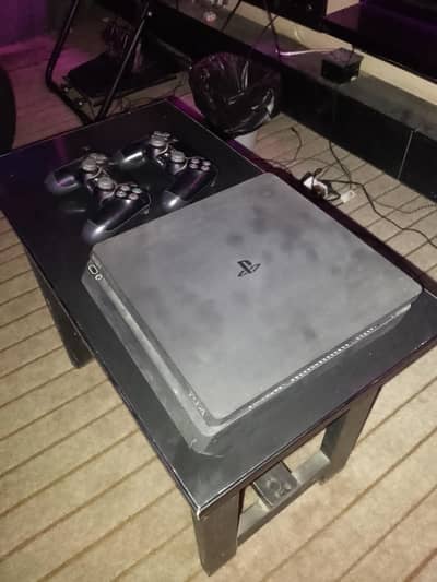 PS4 slim jailbreak with controllers