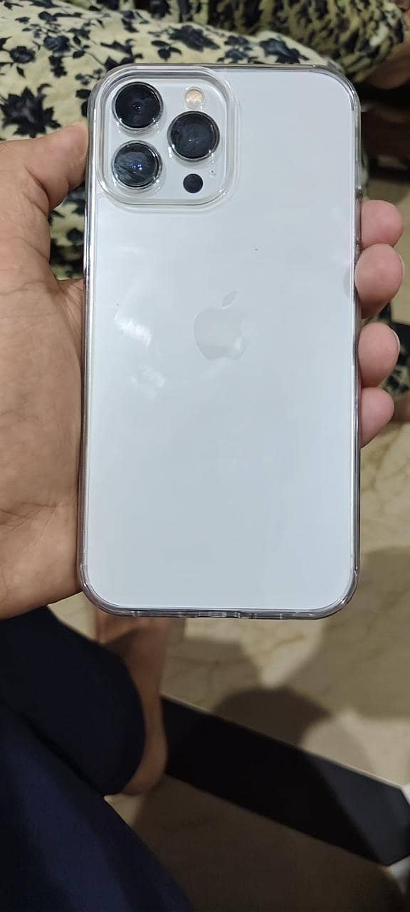 Apple iPhone 13 Pro Max 0