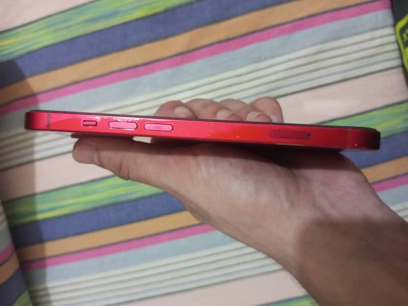 Apple iPhone 13 1