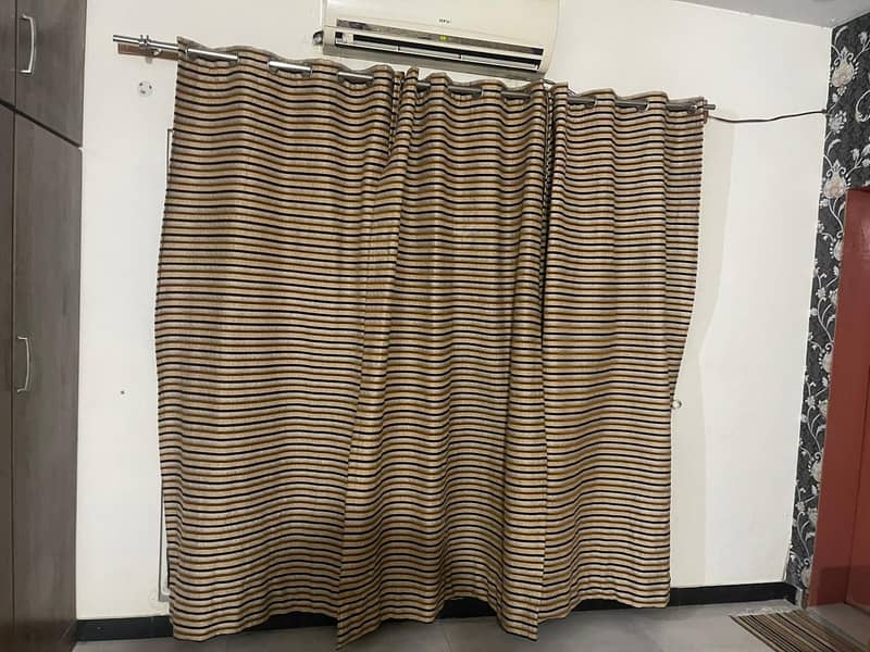 CURTAINS 0