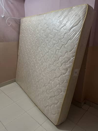 72x78 inches Spring mattress Like New