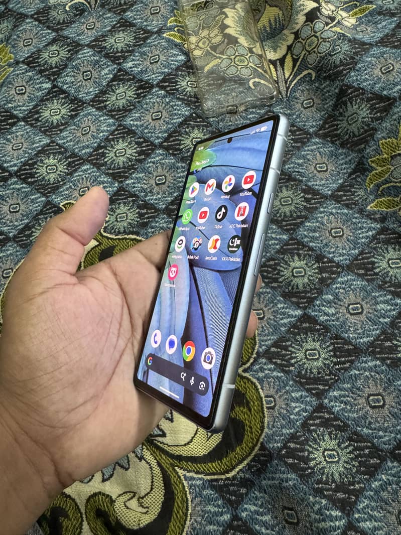 Google Pixel 7a 3