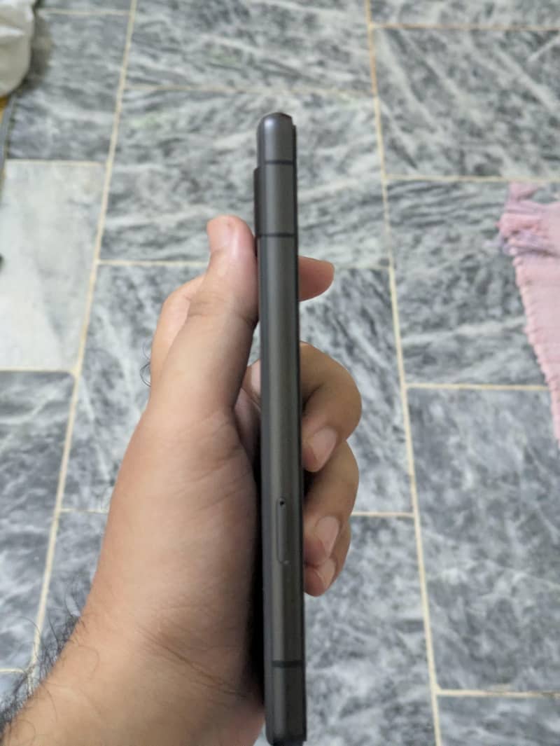 Google Pixel 7a 2