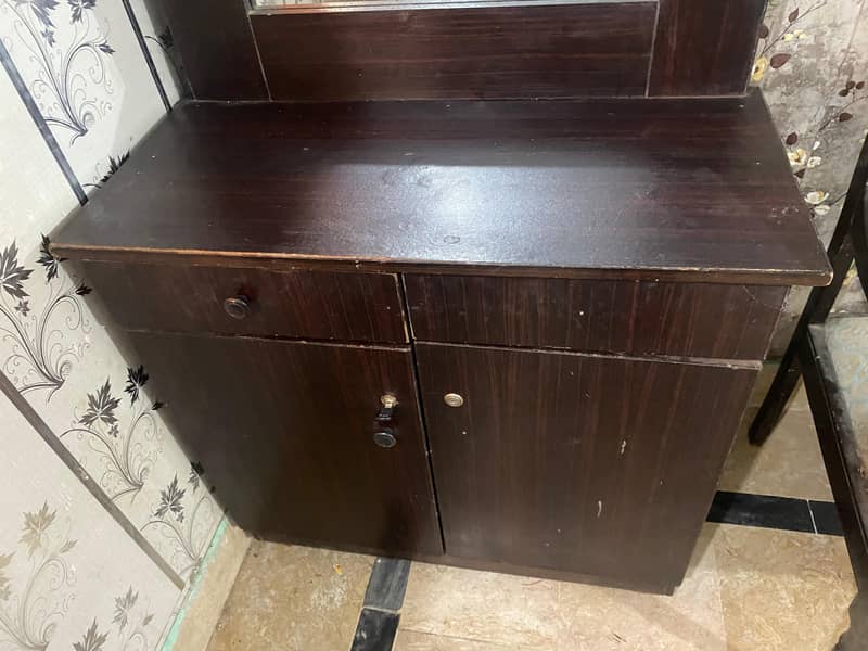 Dressing table 1