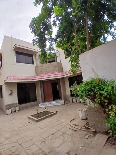 Bungalow Available For Sale Chance Deal DHA Phase 7 khy e hilal badar b/w lanes 500yard Bungalow Sale