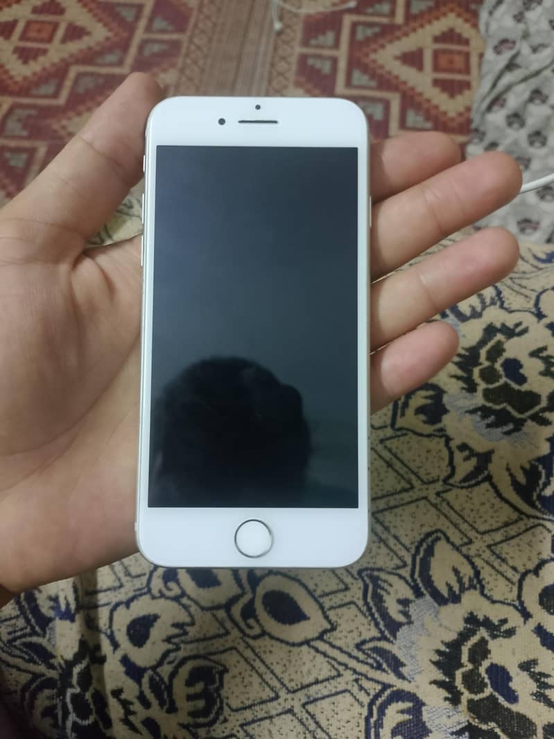 Apple iPhone 7 1