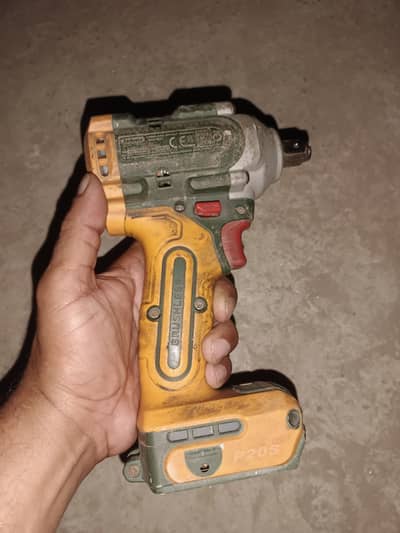 Cordless impact wrench JDCD1B33 Jadever