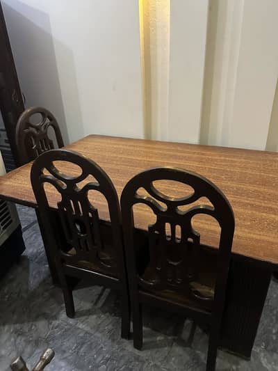 Dining table for 6 person