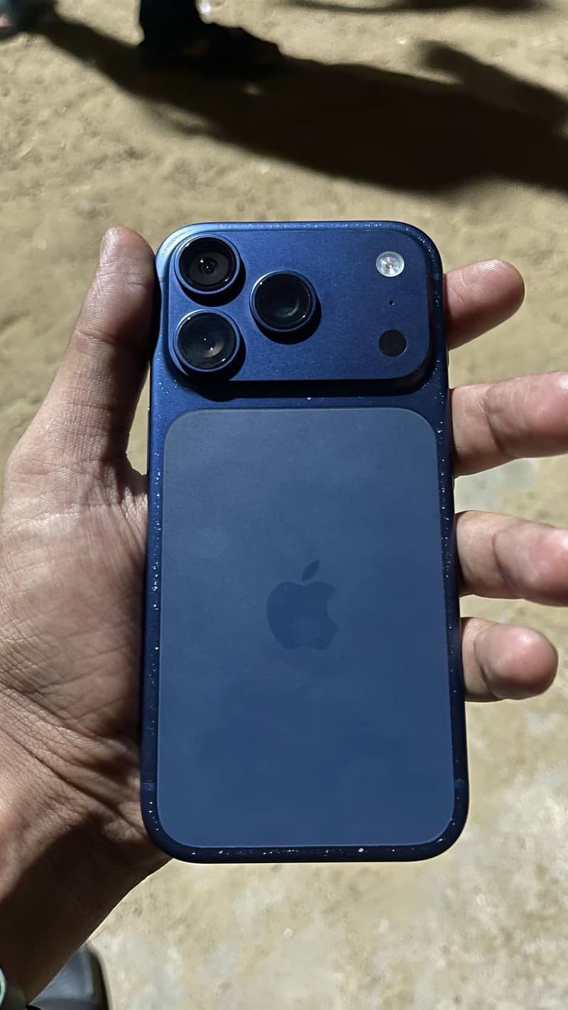 Apple iPhone 17 Pro 2