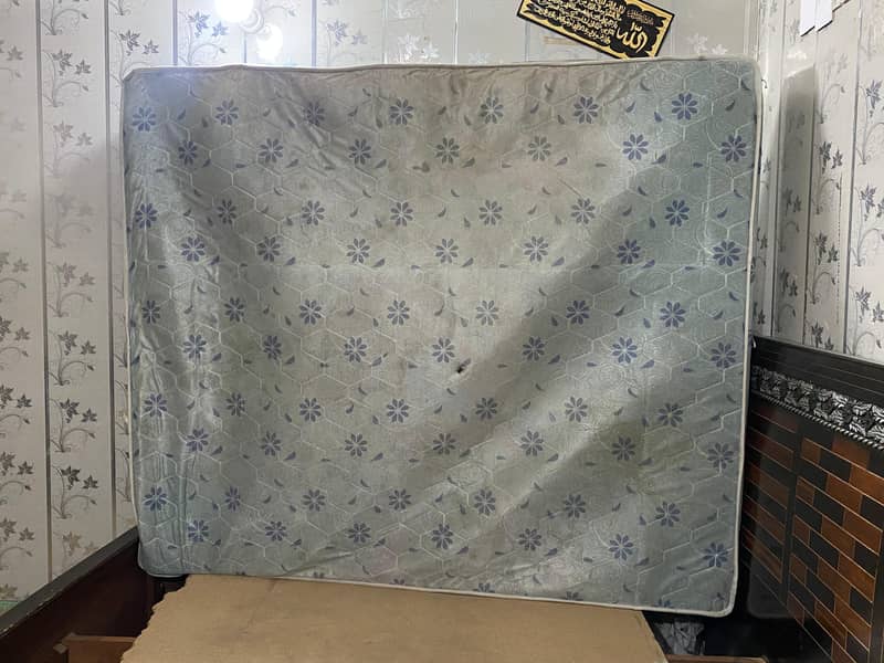 Mattress 0