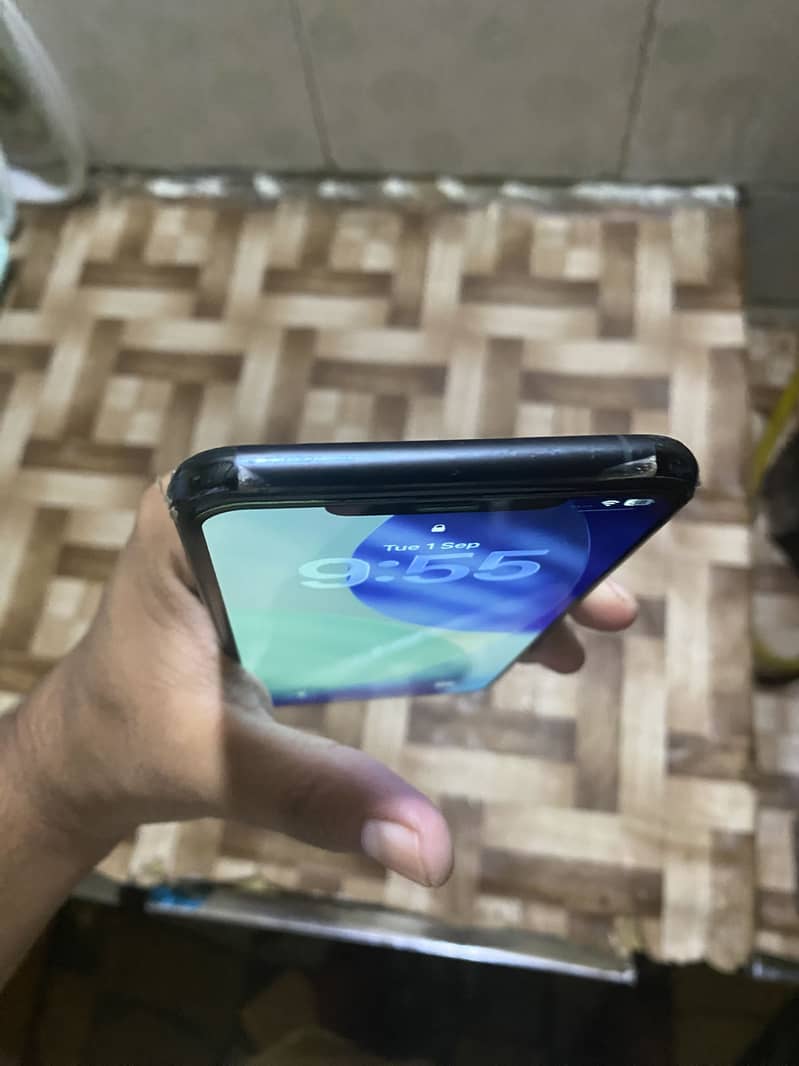 Apple iPhone 11 Pro Max 1