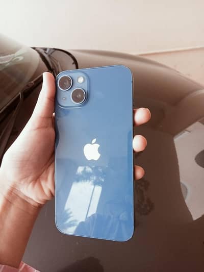 Apple iPhone 13