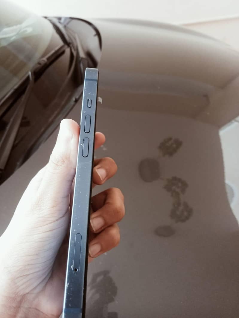 Apple iPhone 13 3