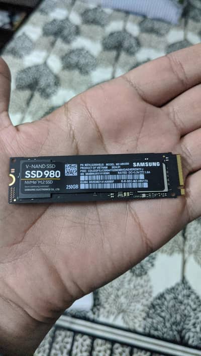 Samsung SSD 250GB NVME Brand new