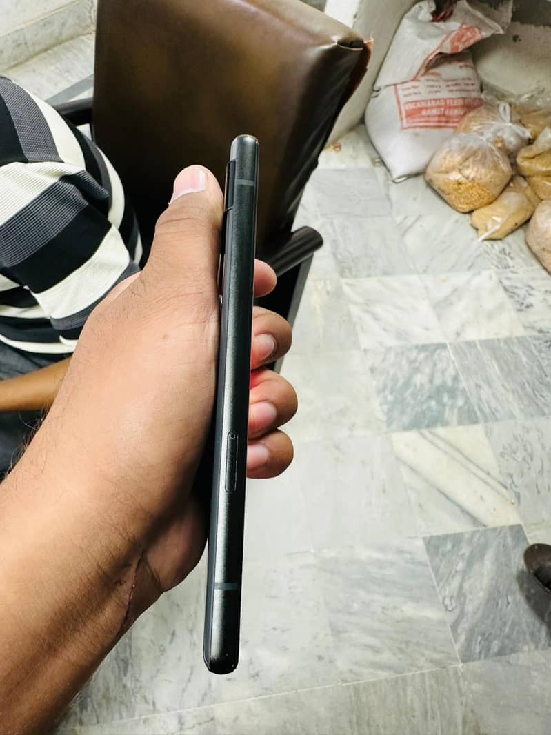 Google Pixel 6a 4