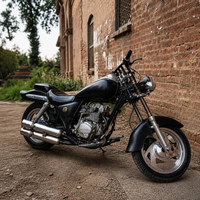 Cruiser bike with 150cc dual exhaust