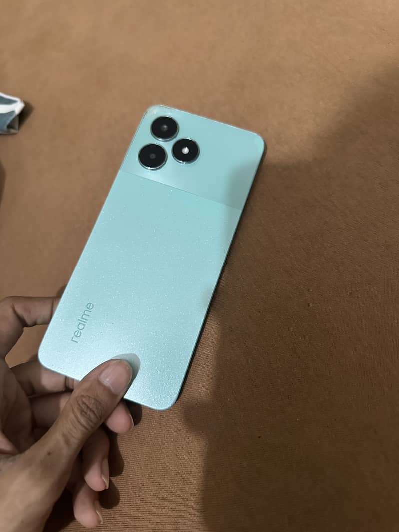 Realme C51 2