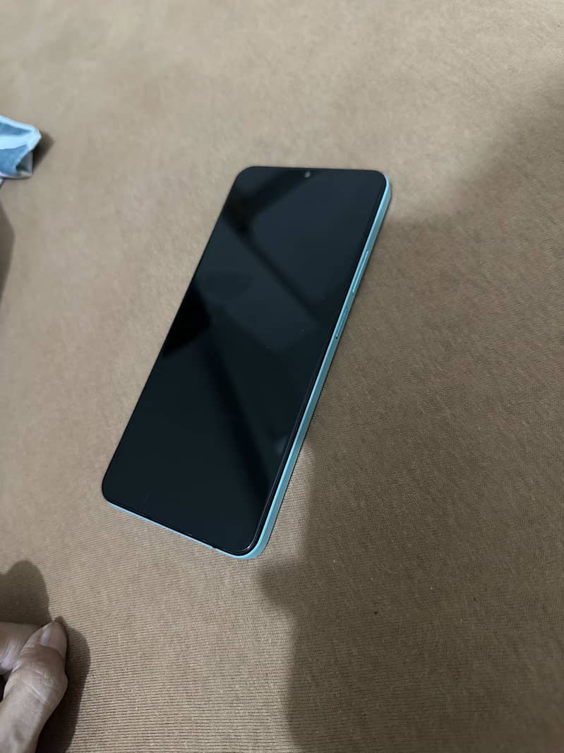 Realme C51 4