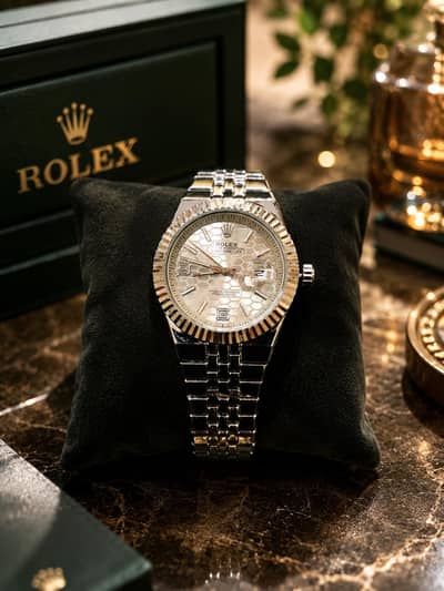 Rolex Watch  1 year Machinery warranty with premium box green
