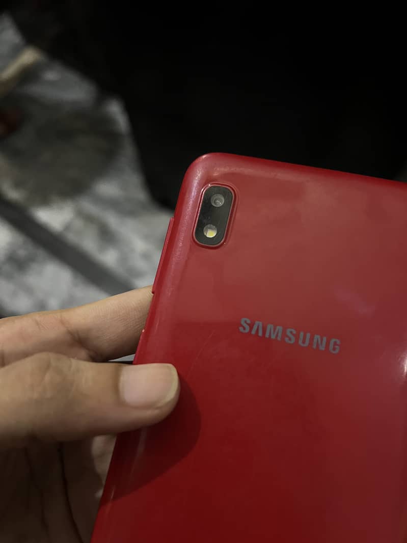 Samsung A10 4