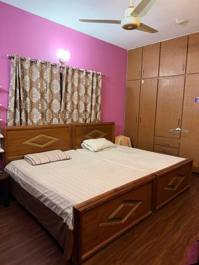 2 single beds & LED unit