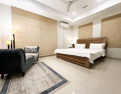 Flats for rent in E11 islamabad for perday daily basic