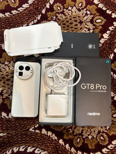 Realme GT 8 Pro non active Complete box