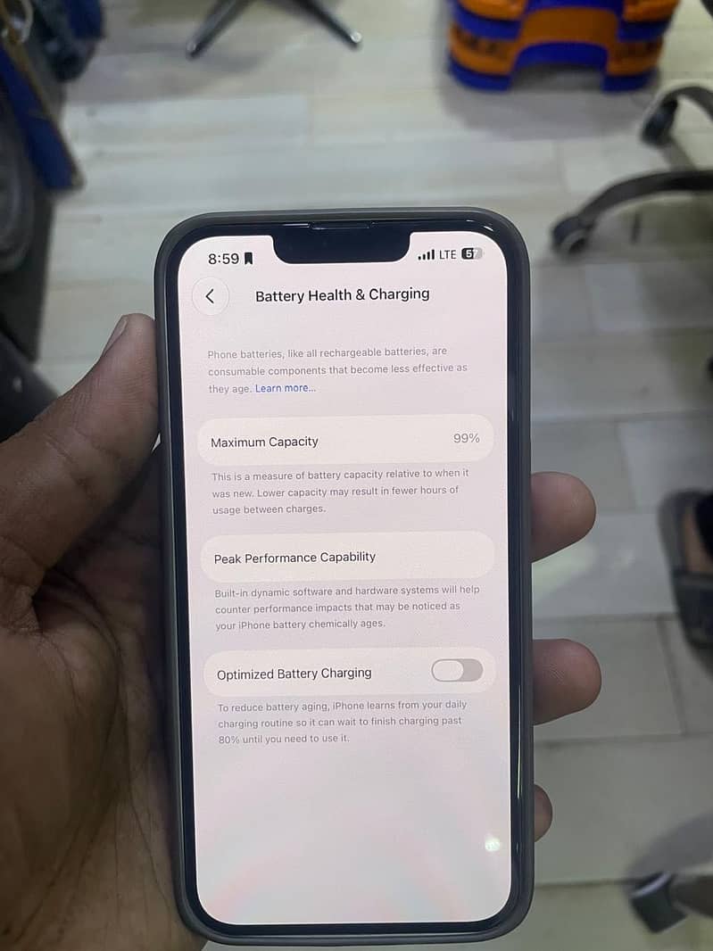 Apple iPhone 14 4
