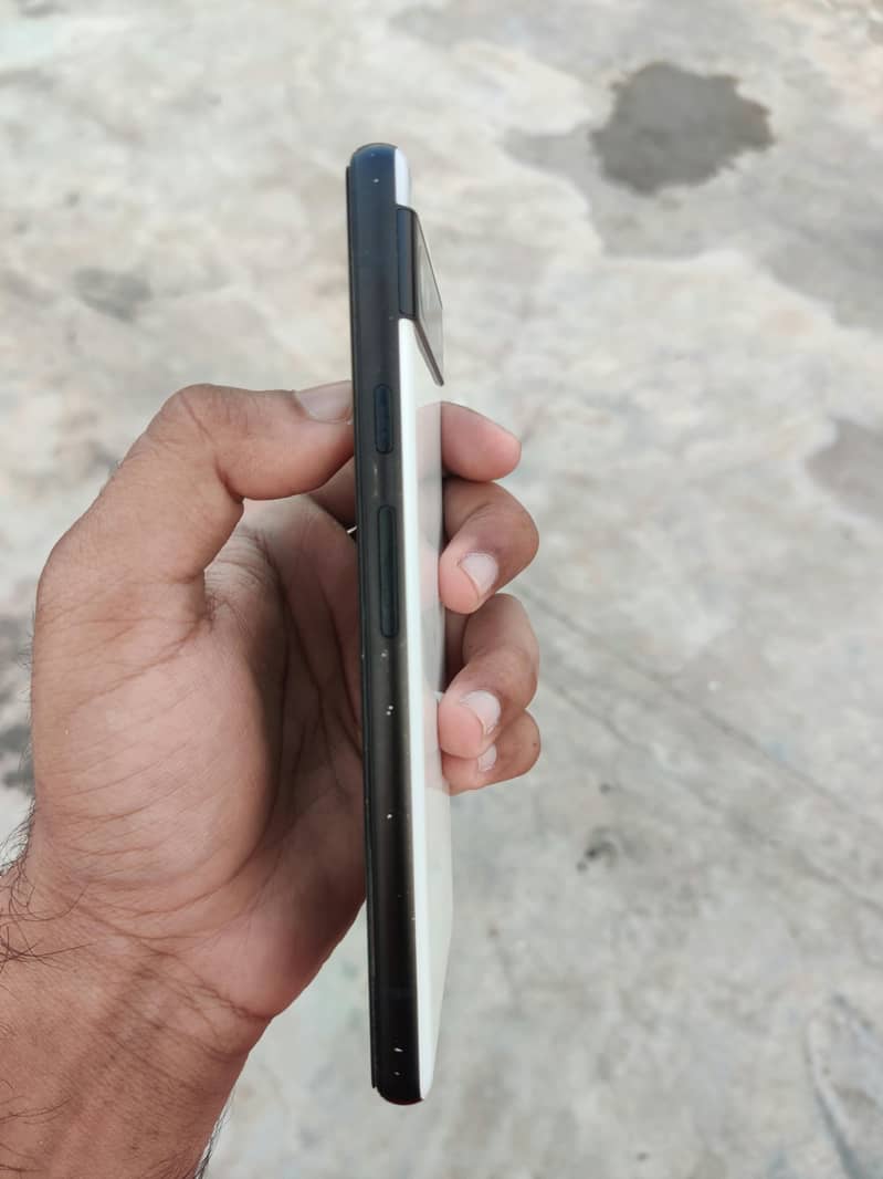 Google Pixel 6a 3