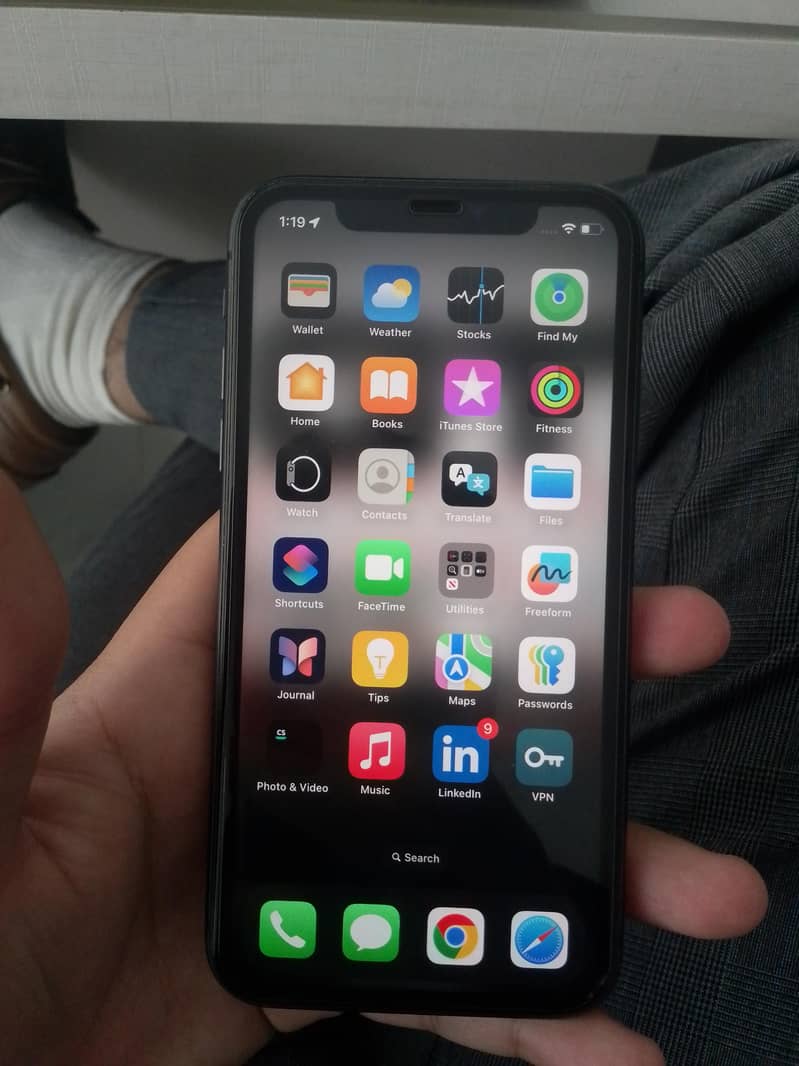 iPhone 11 0