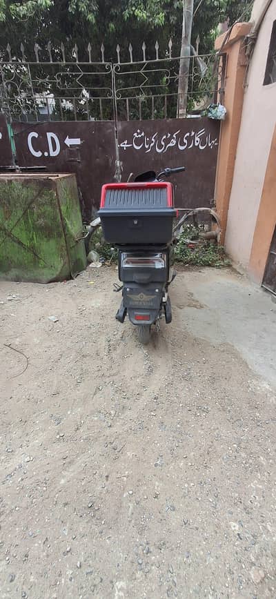superstar electric scoty in excellent condition