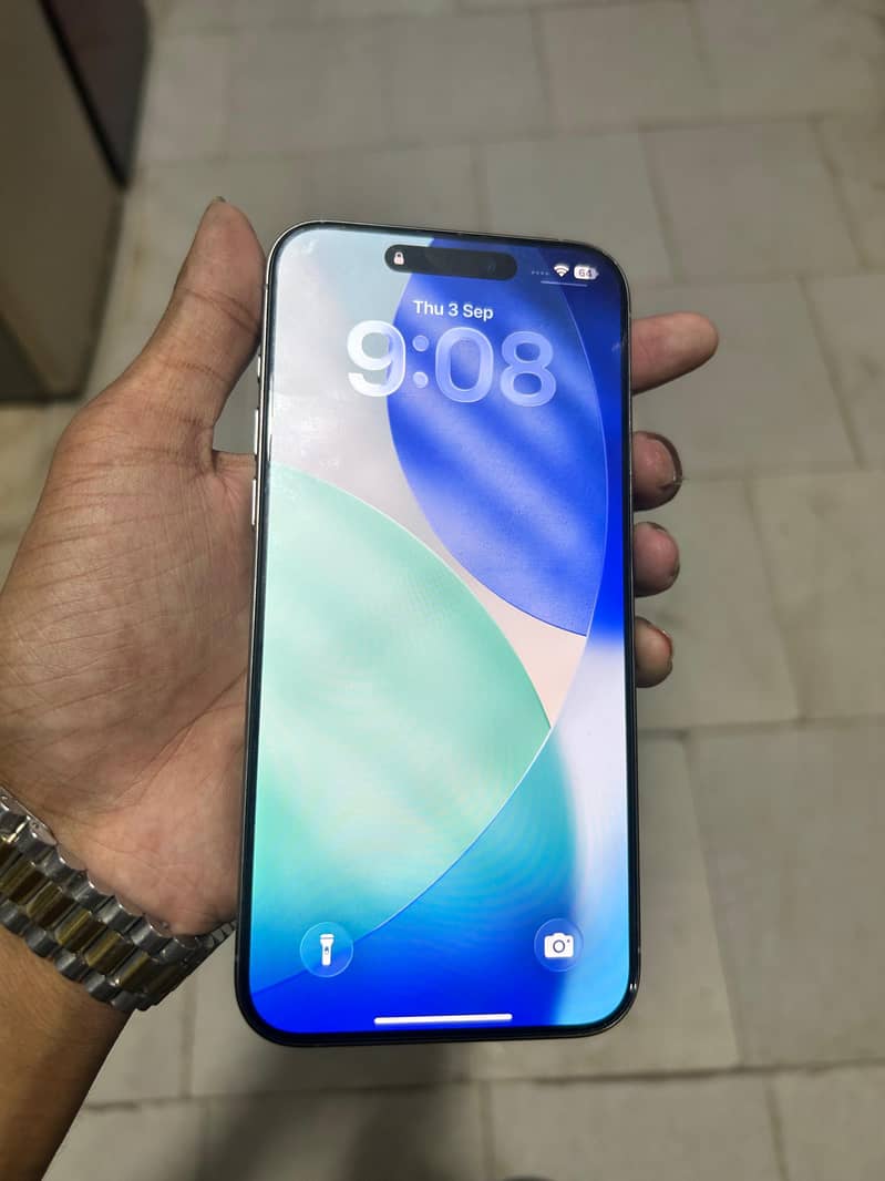 Apple iPhone 15 Pro Max 1