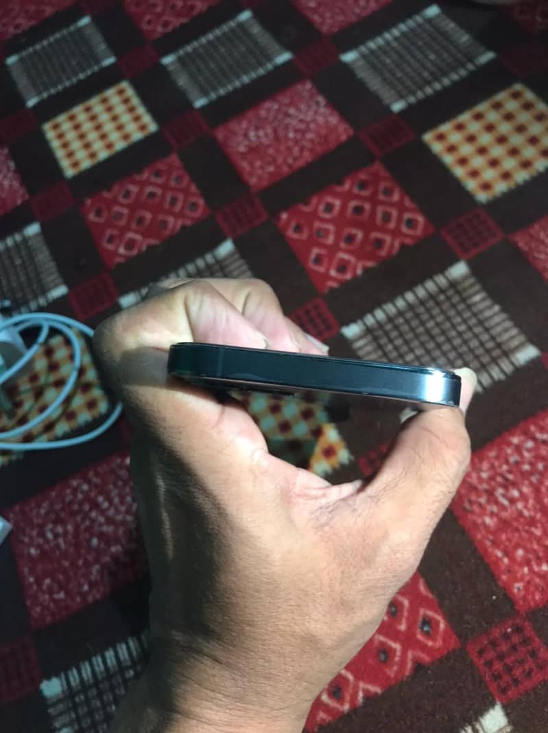 Apple iPhone 12 Pro 6