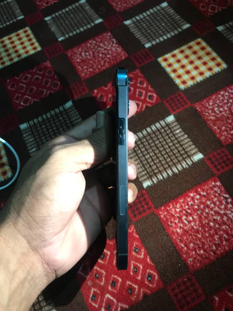 Apple iPhone 12 Pro 8