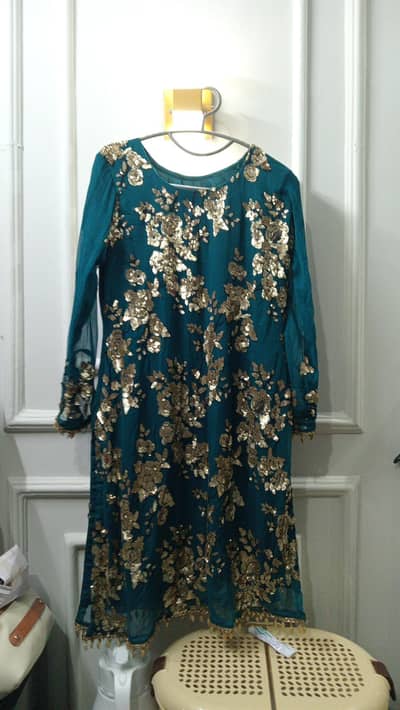 Teal Blue & Gold Festive 3-Piece shalwar kameez dupatta ( Size Medium)