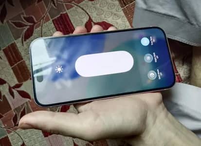 Apple iPhone 15
