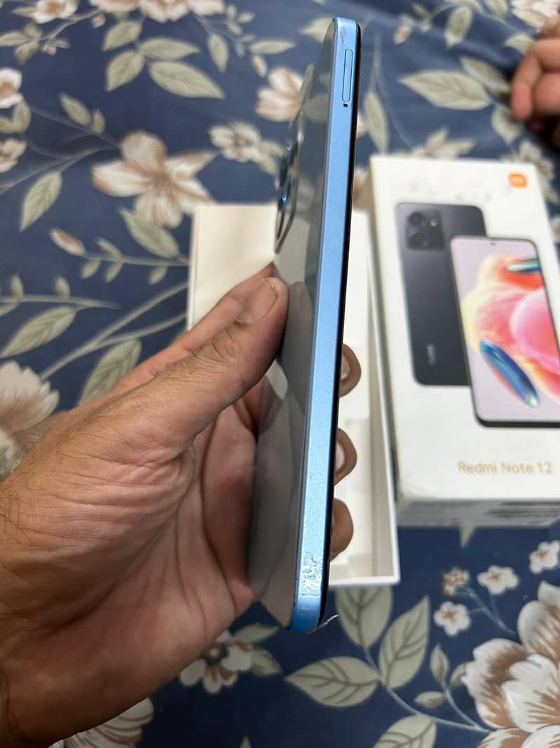 Xiaomi Redmi Note 12 4