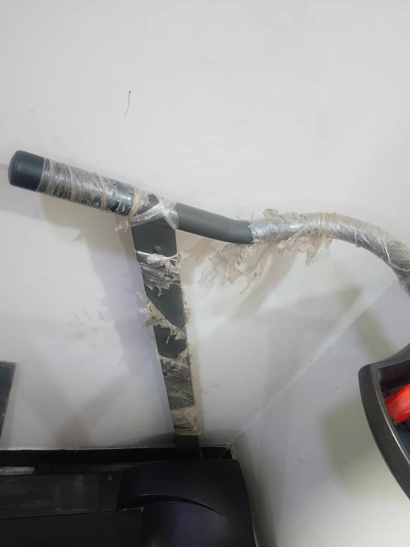 treadmill (good condition) 2