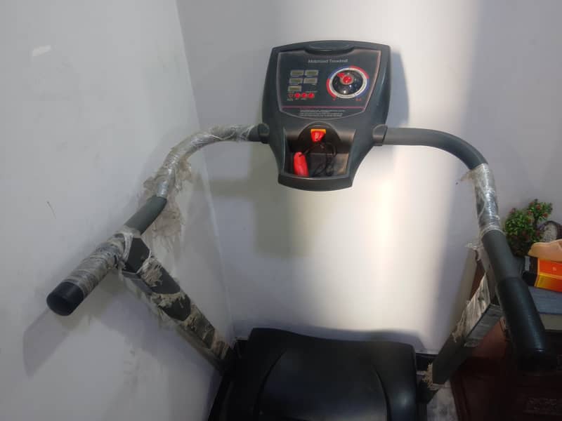 treadmill (good condition) 3