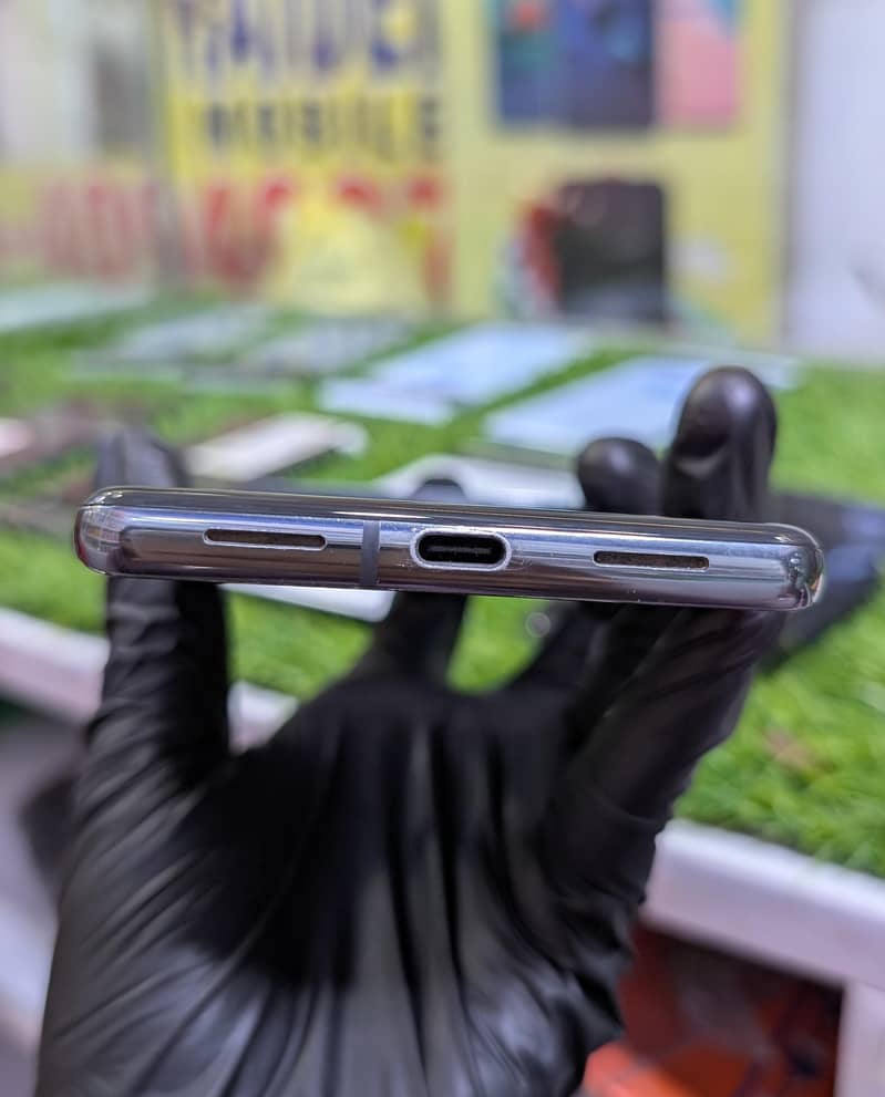 Google Pixel 7 Pro 6